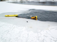Ice Rescue Training 019